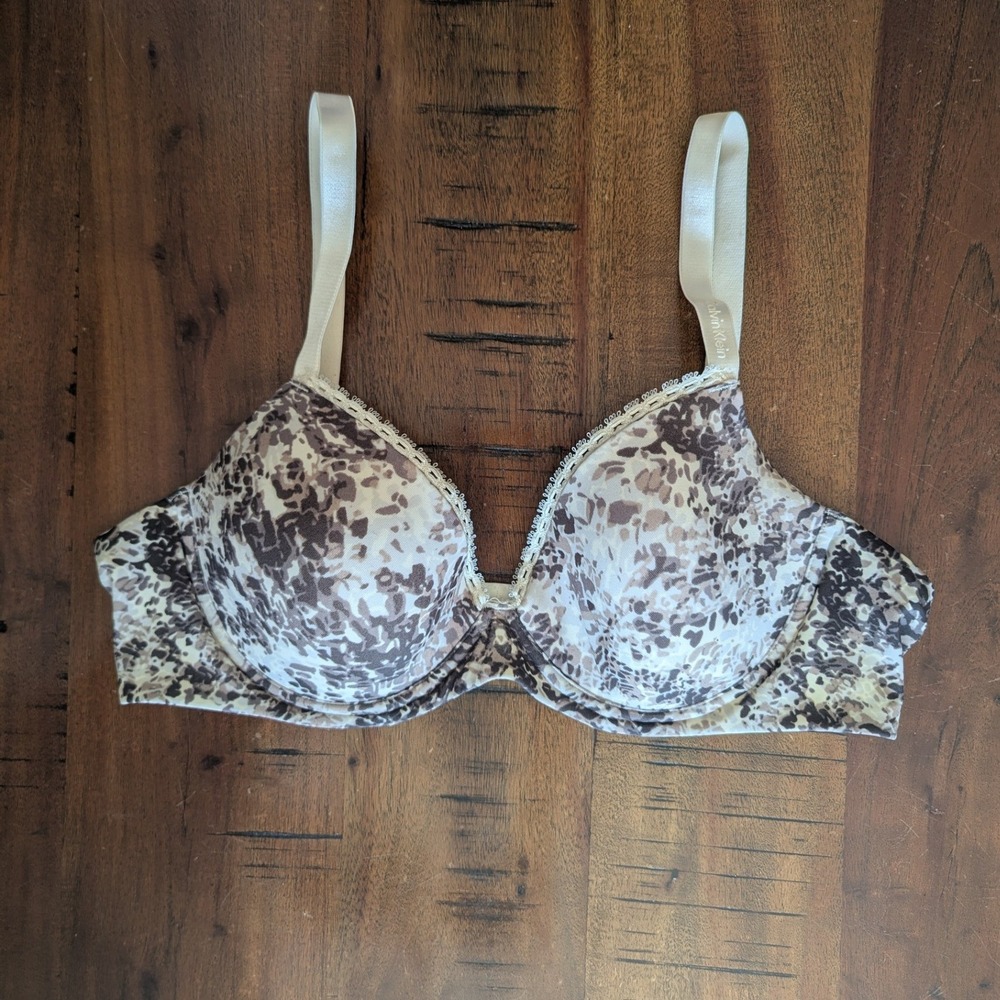 Calvin Klein Bra Neutral Snake Print Cream Black Underwire Sz 38B Light Padding